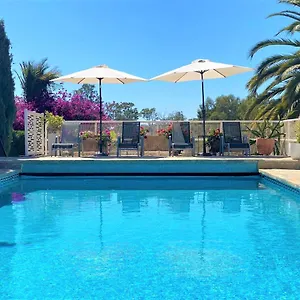 https://beautiful-villa-montebello-in-benajarafe-with-private.1costadelsol.com